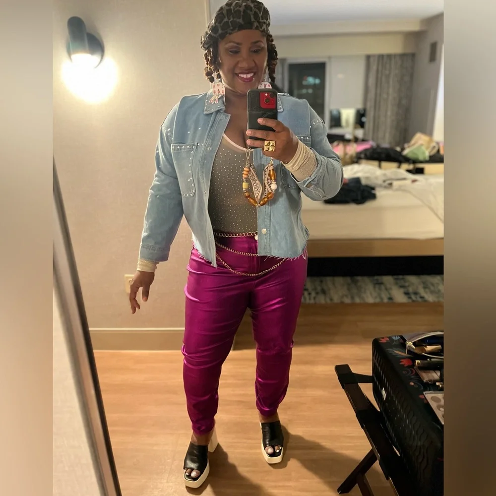 Hot Kiss Fuchsia Metallic Jeggings - Picture 1 of 3